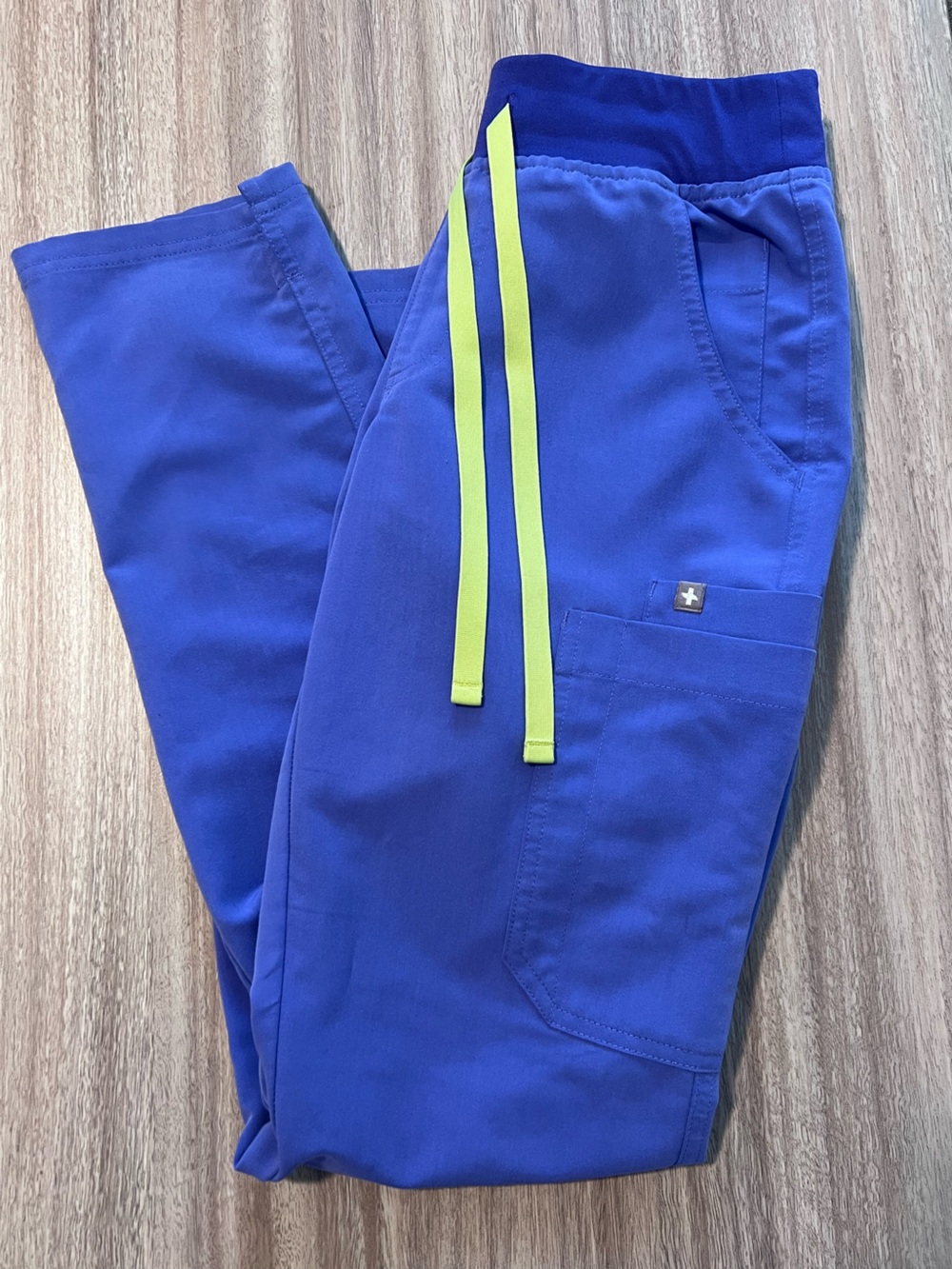 Figs Yola 2.0 Scrub Pants in Blueberry.